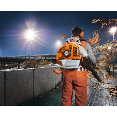 Садовый пылесос ранцевой Stihl BR 430 (42440111620)