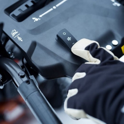 Снегоуборщик Husqvarna ST 269 (9707873-01) Снегоуборщик Husqvarna ST 269 (9707873-01)