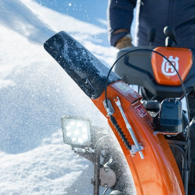Снегоуборщик Husqvarna ST 376 (9707874-01) Снегоуборщик Husqvarna ST 376 (9707874-01)